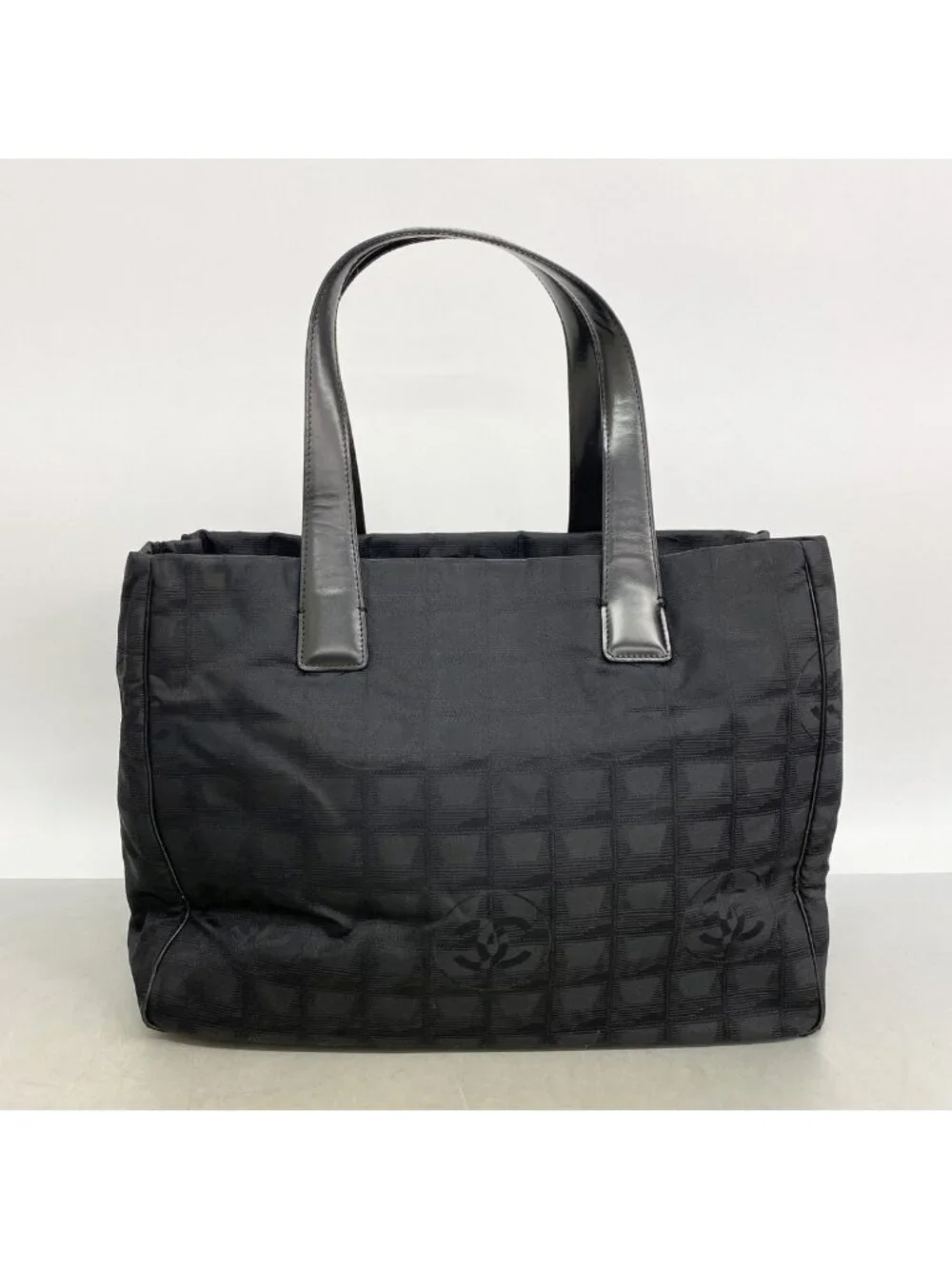 Chanel tote bag